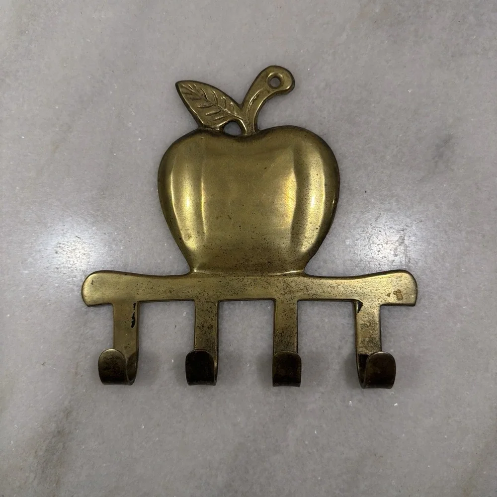 Vintage Brass Apple Wall Hook Rack 4 Pegs Kitchen Entryway Decor